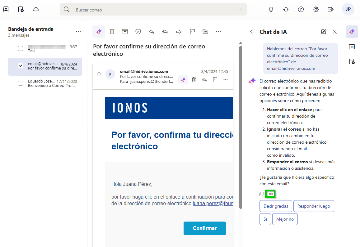 Captura de pantalla: en Webmail se muestra un mensaje abierto. A la derecha del correo electrónico abierto aparece la columna del Chat de IA. En esta columna, el icono de altavoz para leer el correo electrónico en voz alta aparece resaltado
