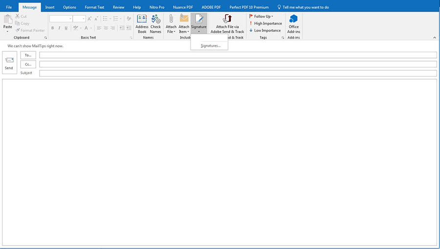 Captura de pantalla de un mensaje en blanco en Outlook con el botón 