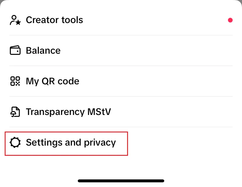 Menú general de TikTok bajo el icono de tres líneas Imagen: Menú general de TikTok bajo el icono de tres líneas