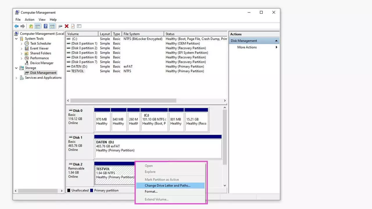 Menú contextual abierto en la administración de discos de Windows